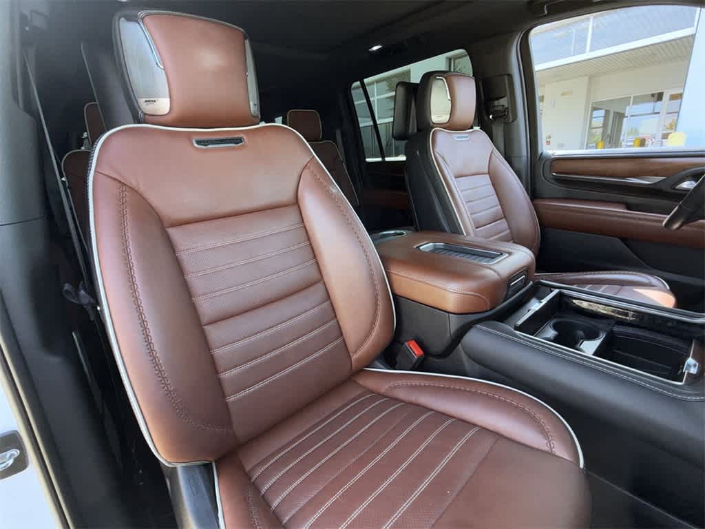 Thumbnail: 2023 GMC Yukon XL - 13