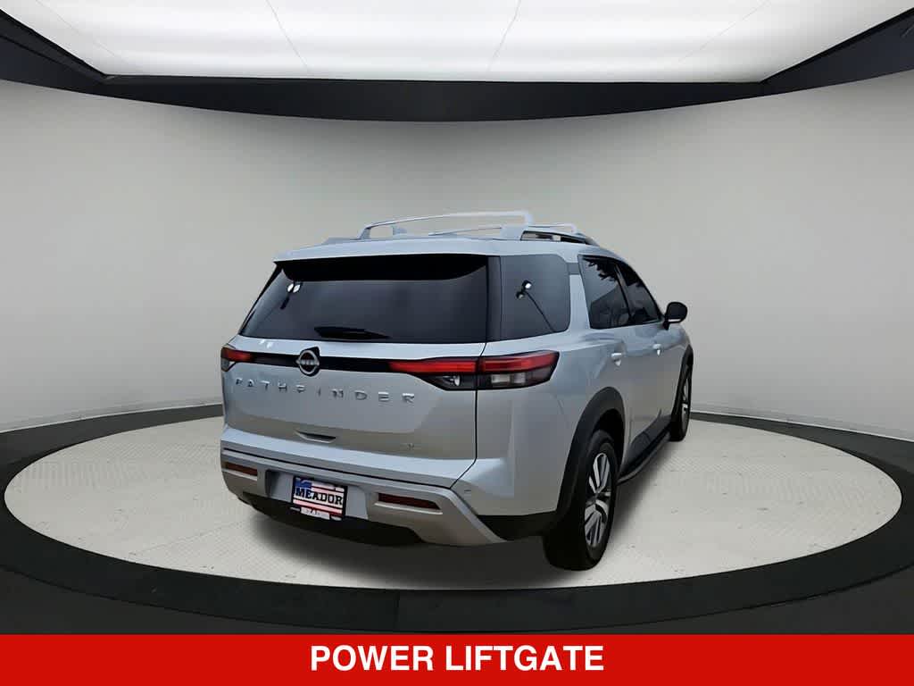 Thumbnail: 2023 Nissan Pathfinder - 7