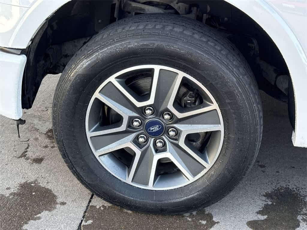 Thumbnail: 2016 Ford F-150 - 10