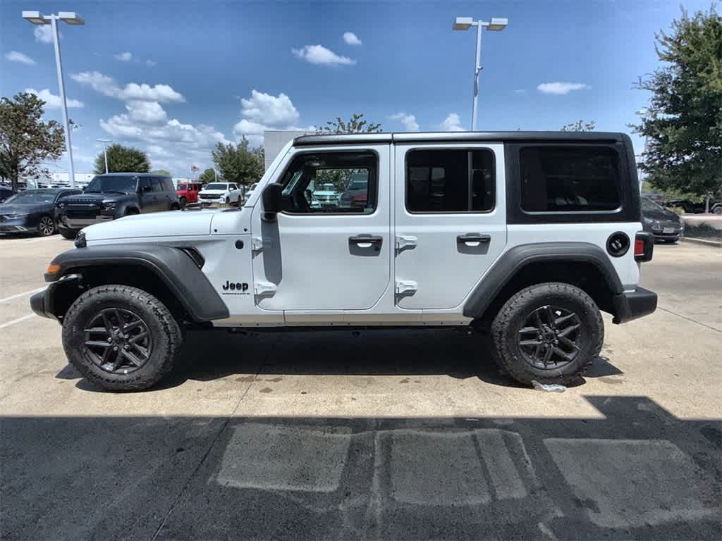 Thumbnail: 2025 Jeep Wrangler - 3