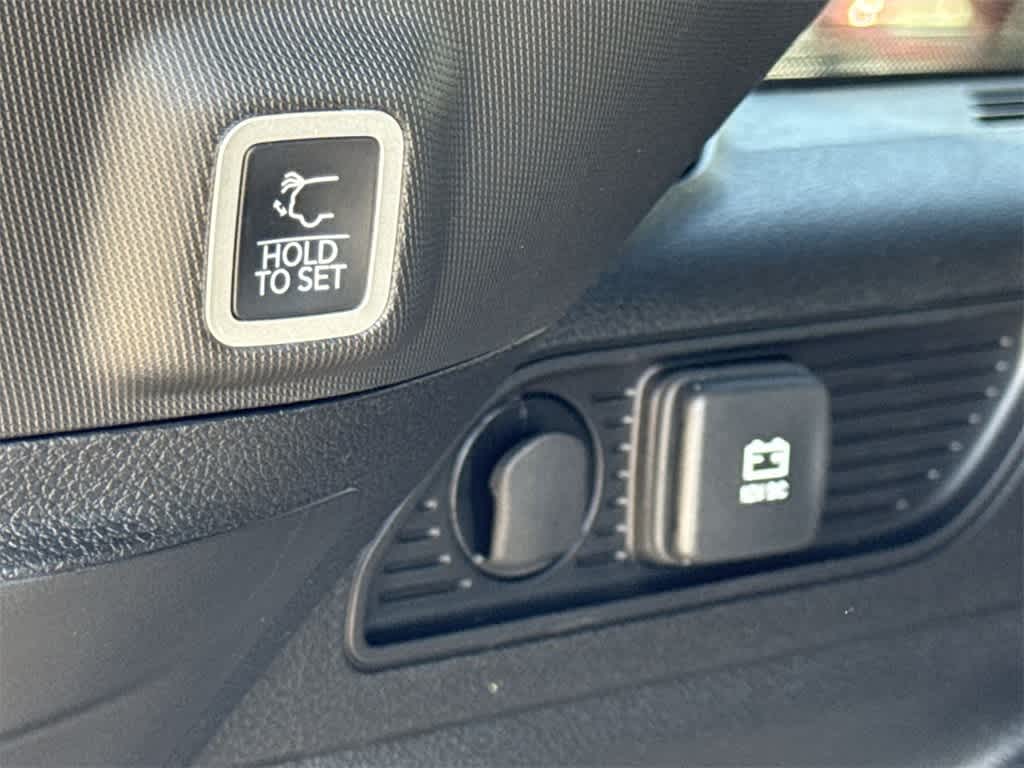 Thumbnail: 2025 Jeep Grand Cherokee - 23