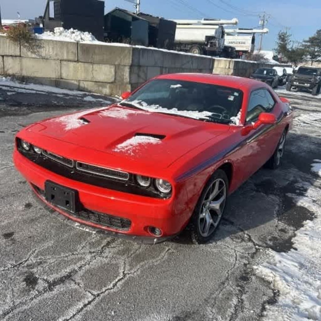 Used 2016 Dodge Challenger SXT Coupe