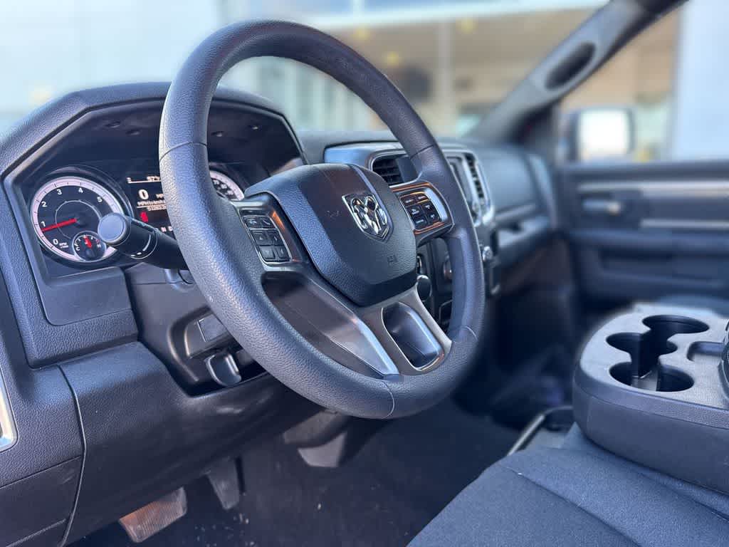 Thumbnail: 2024 RAM 1500 Classic - 2