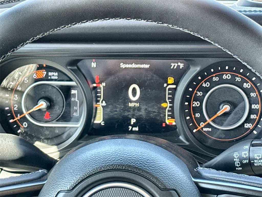 Thumbnail: 2025 Jeep Wrangler - 18