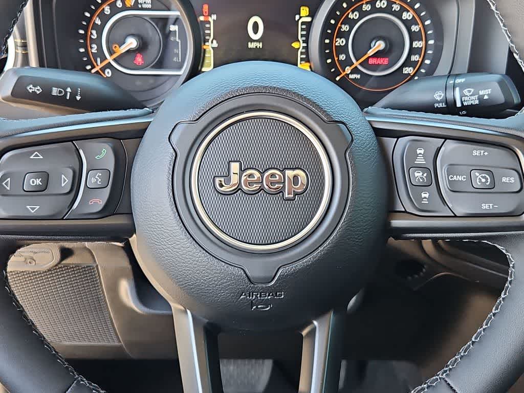 Thumbnail: 2026 Jeep Gladiator - 23