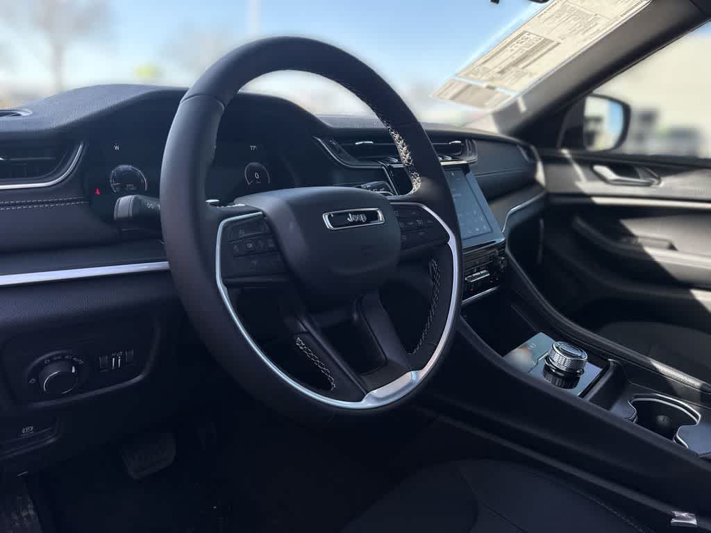 Thumbnail: 2026 Jeep Grand Cherokee L - 2