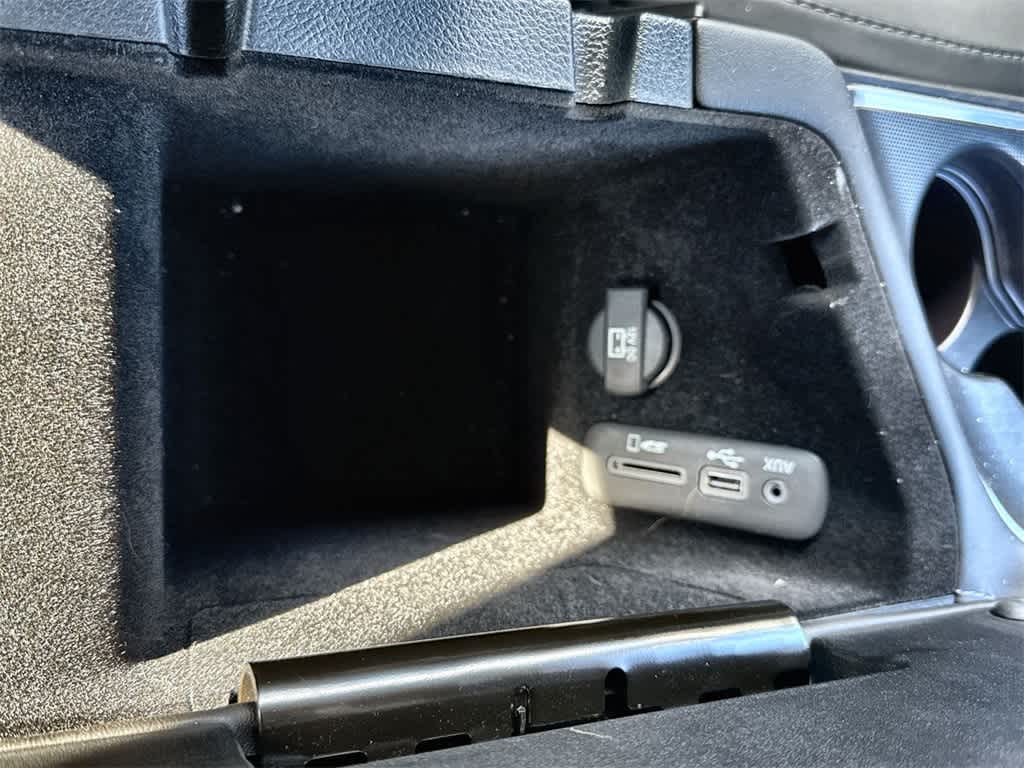 Thumbnail: 2016 Dodge Challenger - 18