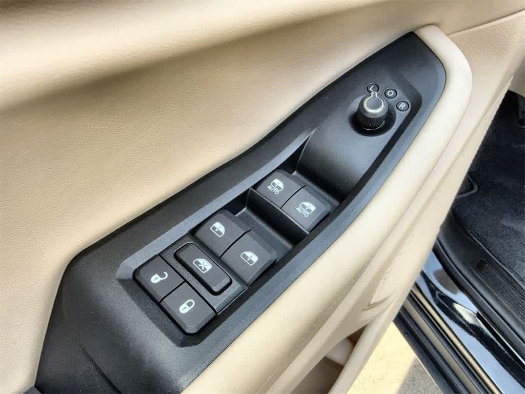 Thumbnail: 2025 Jeep Grand Cherokee - 23