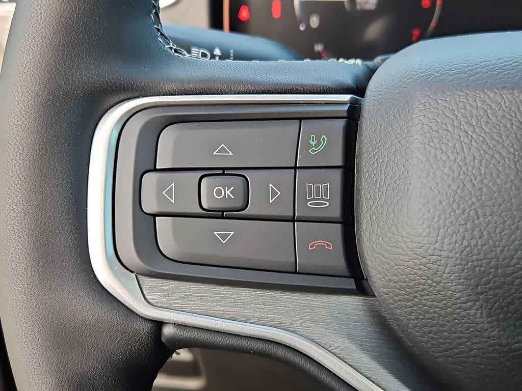 Thumbnail: 2026 Jeep Grand Wagoneer - 26