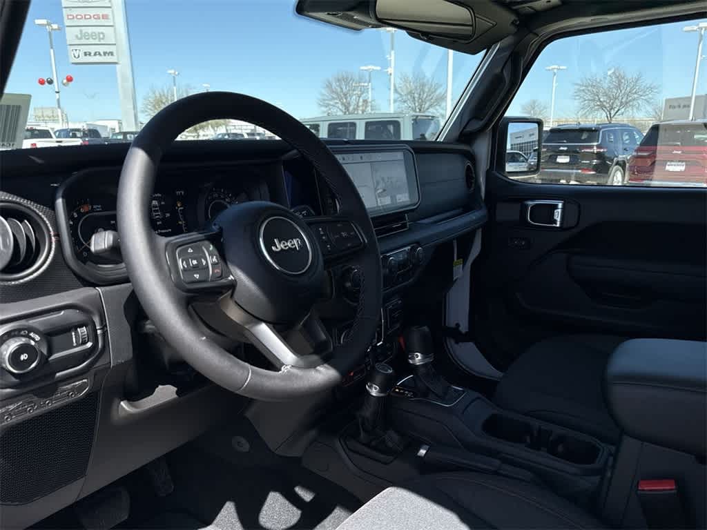 Thumbnail: 2025 Jeep Wrangler - 2