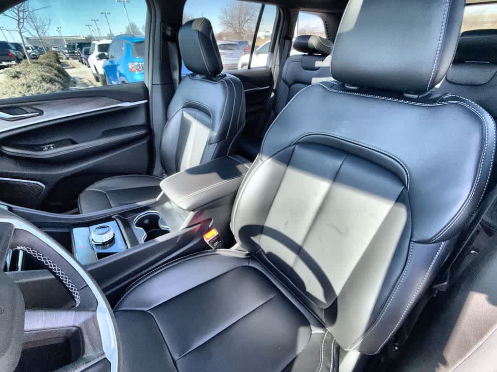 Thumbnail: 2026 Jeep Grand Cherokee - 11