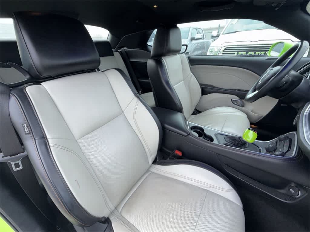 Thumbnail: 2015 Dodge Challenger - 13