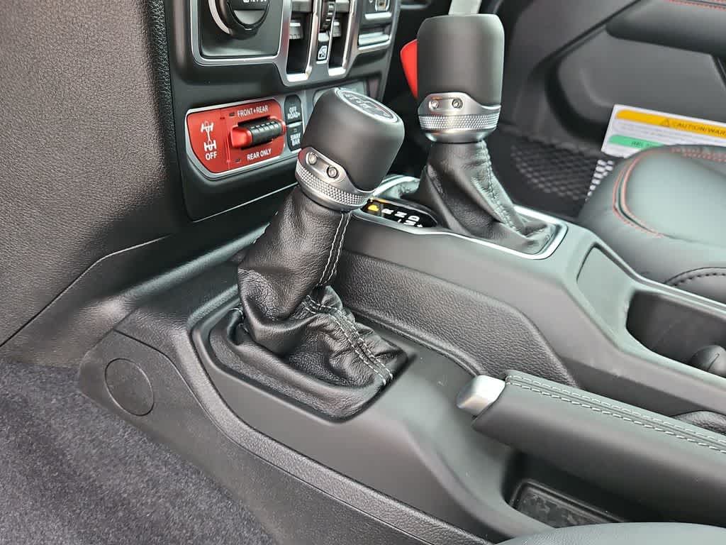 Thumbnail: 2026 Jeep Wrangler - 35