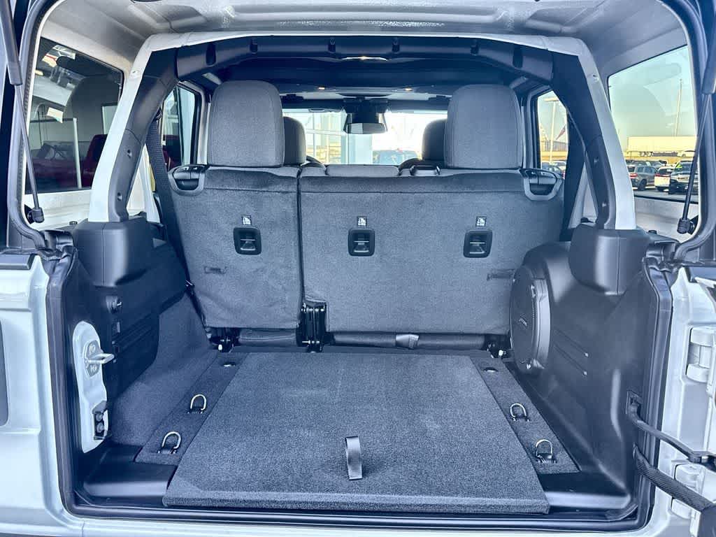 Thumbnail: 2026 Jeep Wrangler - 22