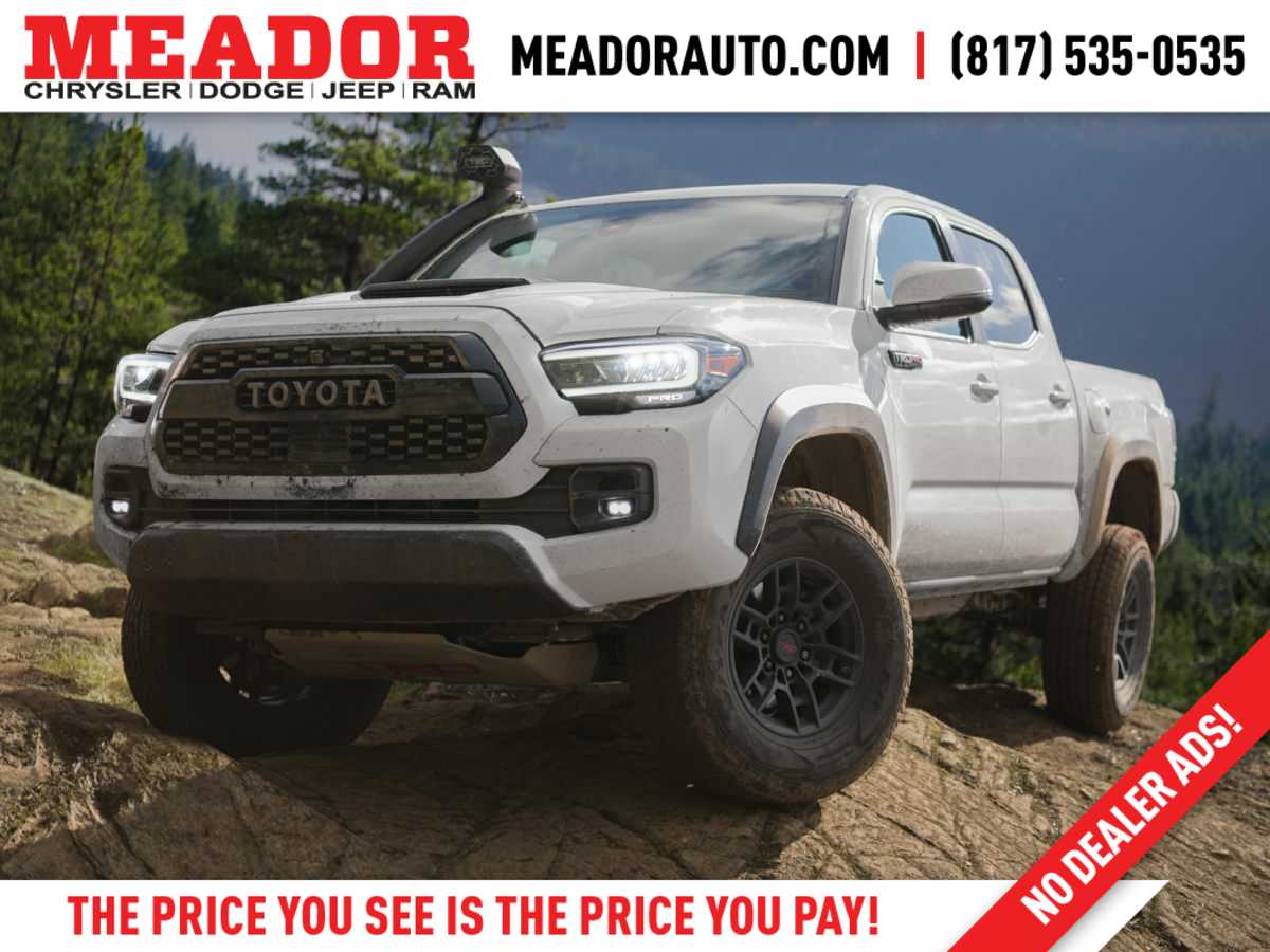 2022 Toyota Tacoma SR5 Hero Image