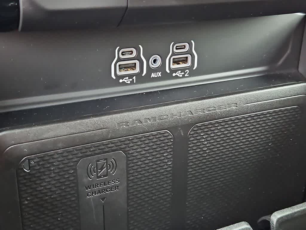 Thumbnail: 2025 RAM 1500 - 32