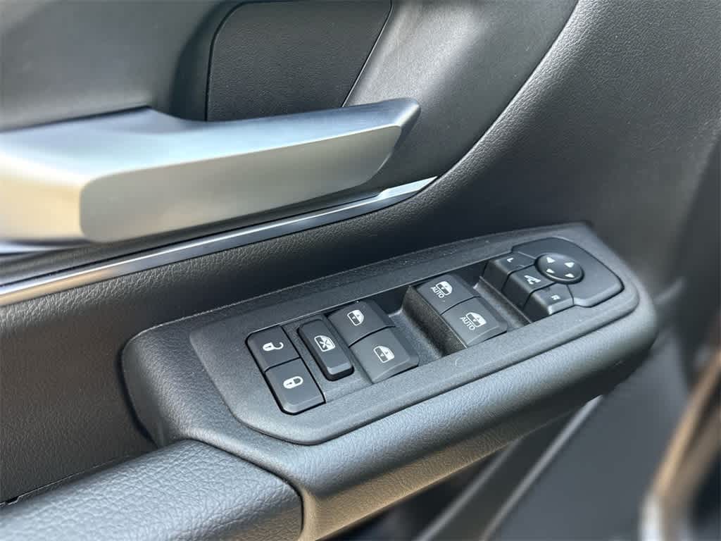 Thumbnail: 2026 RAM 1500 - 23