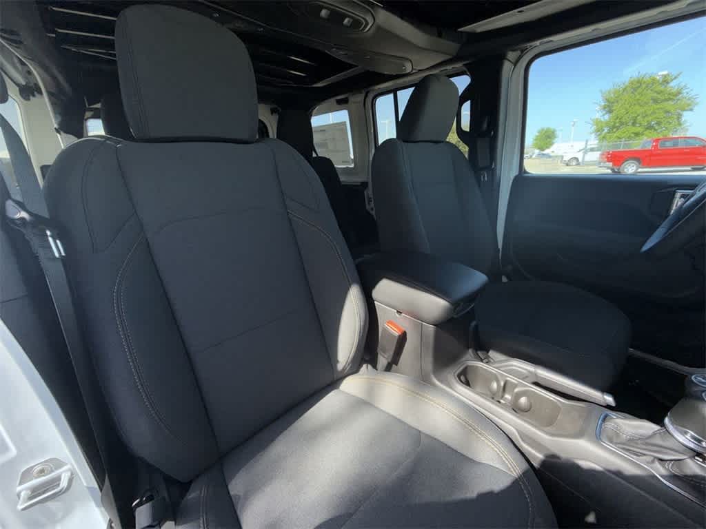 Thumbnail: 2025 Jeep Wrangler - 13