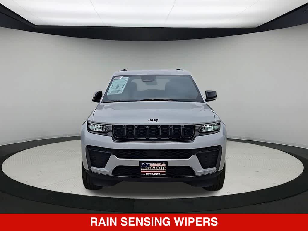 Thumbnail: 2026 Jeep Grand Cherokee - 3