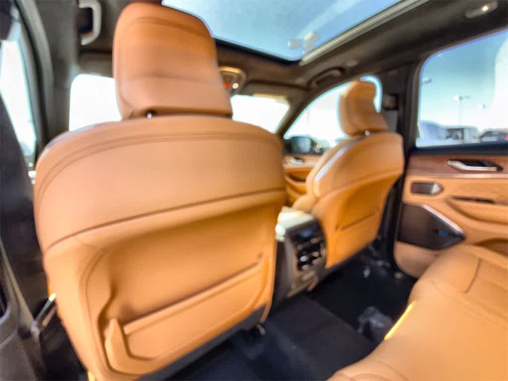 Thumbnail: 2025 Jeep Grand Cherokee - 12