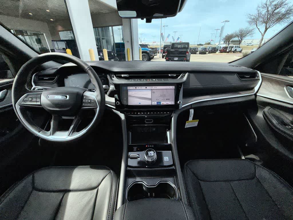 Thumbnail: 2026 Jeep Grand Cherokee - 15