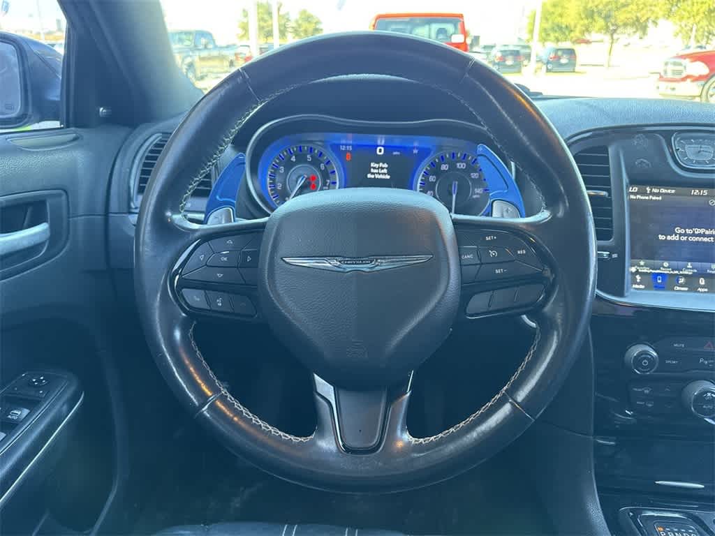 Thumbnail: 2021 Chrysler 300 - 17