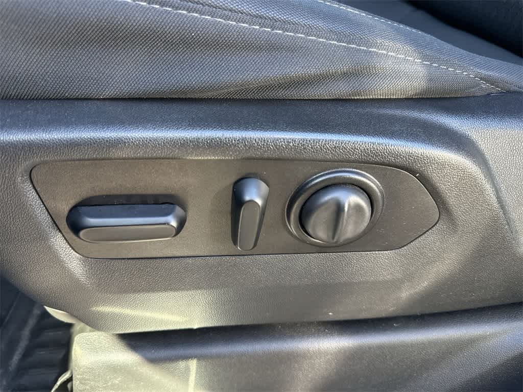 Thumbnail: 2021 Chevrolet Silverado 1500 - 22