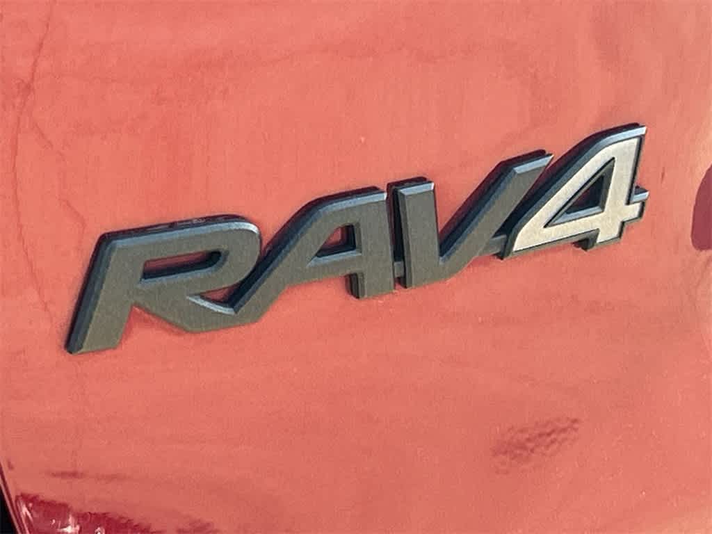 Thumbnail: 2022 Toyota RAV4 - 7