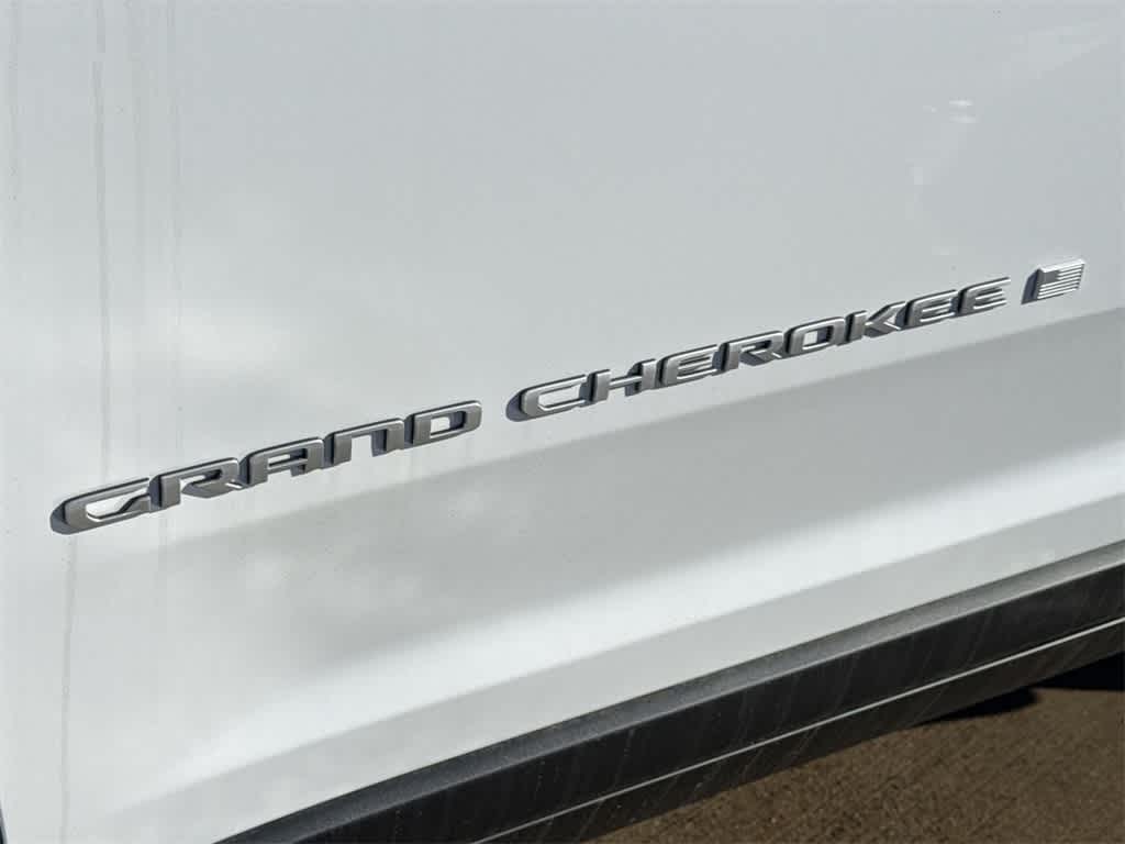 Thumbnail: 2025 Jeep Grand Cherokee - 8