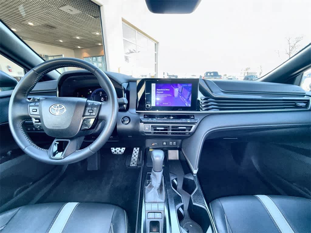 Thumbnail: 2025 Toyota Camry - 15