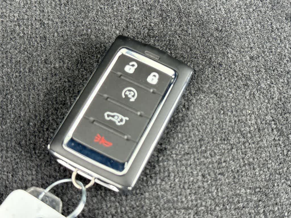 Thumbnail: 2026 Jeep Grand Cherokee - 23