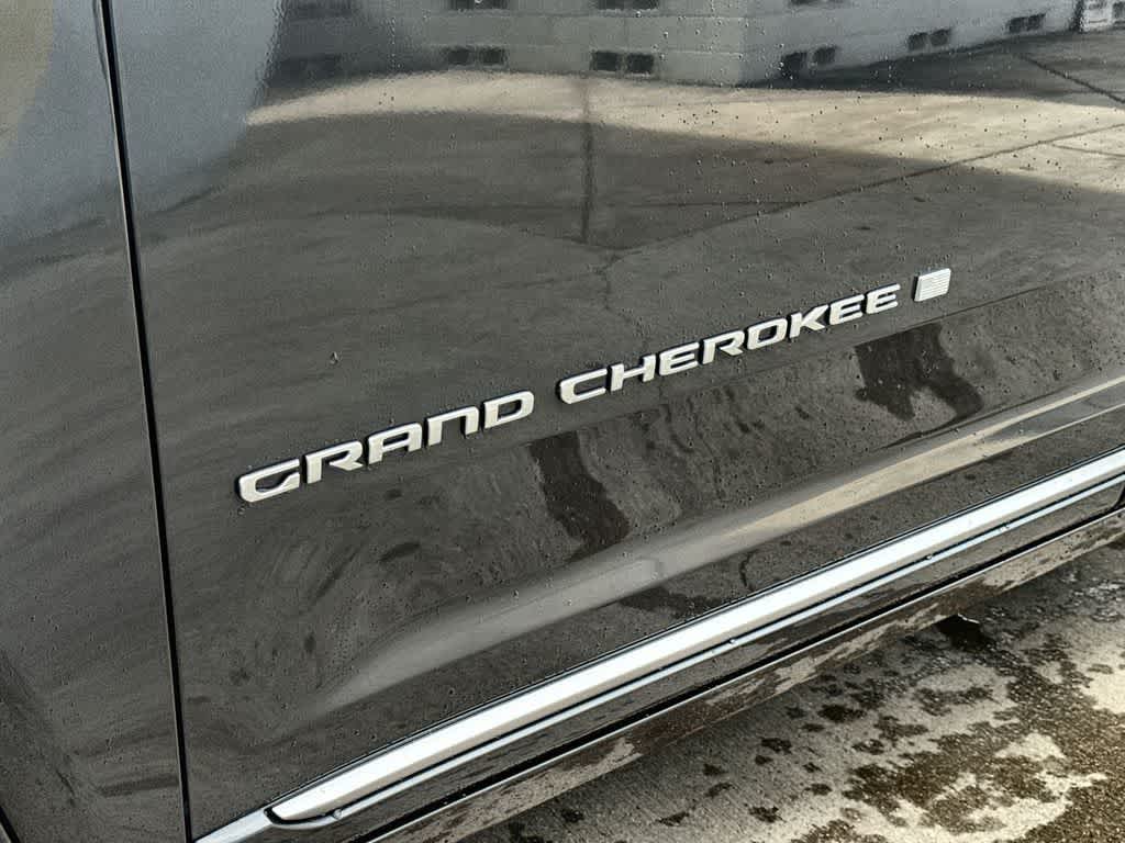 Thumbnail: 2026 Jeep Grand Cherokee - 8