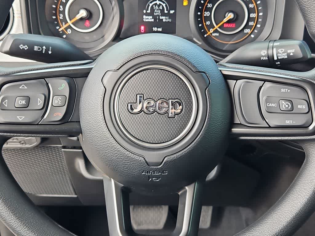 Thumbnail: 2026 Jeep Gladiator - 23