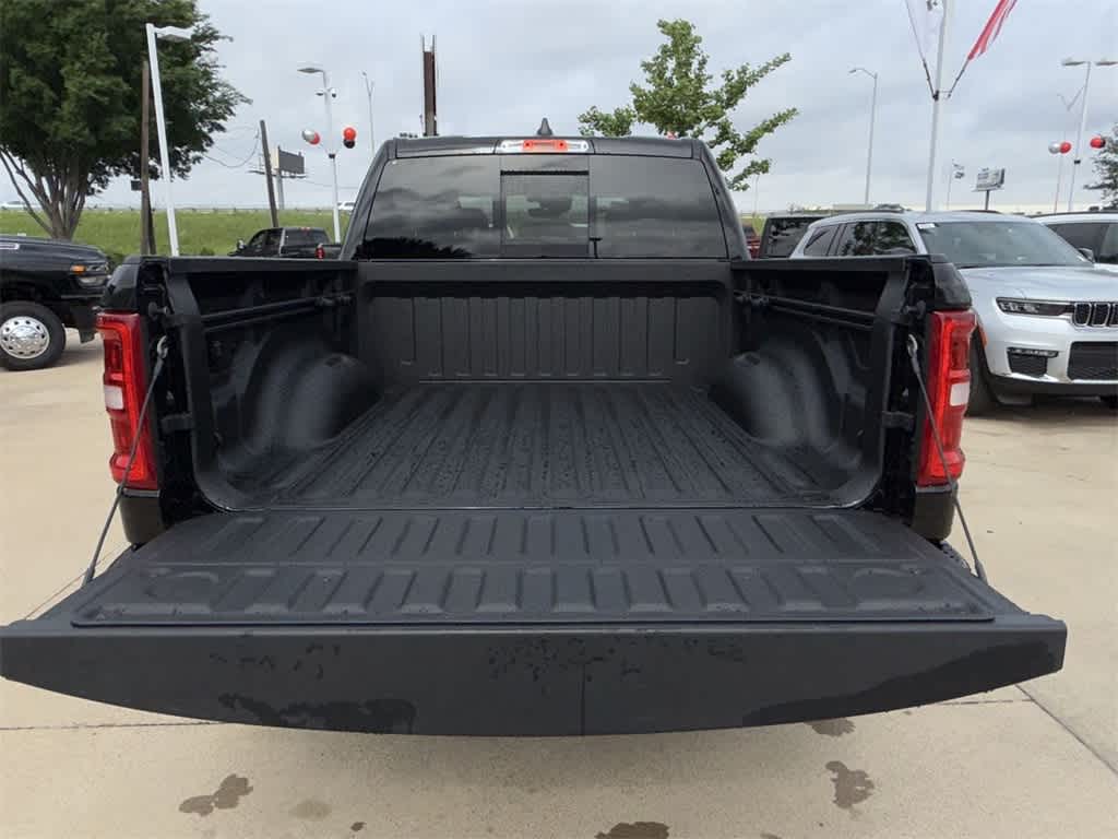 Thumbnail: 2025 RAM 1500 - 10