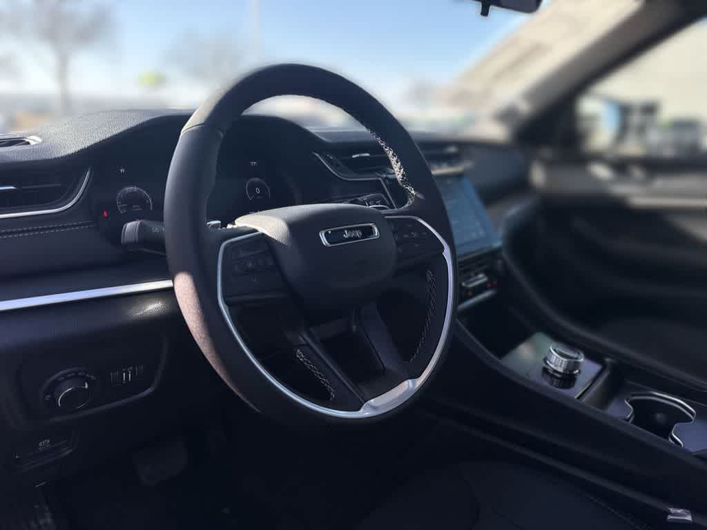 Thumbnail: 2026 Jeep Grand Cherokee - 2