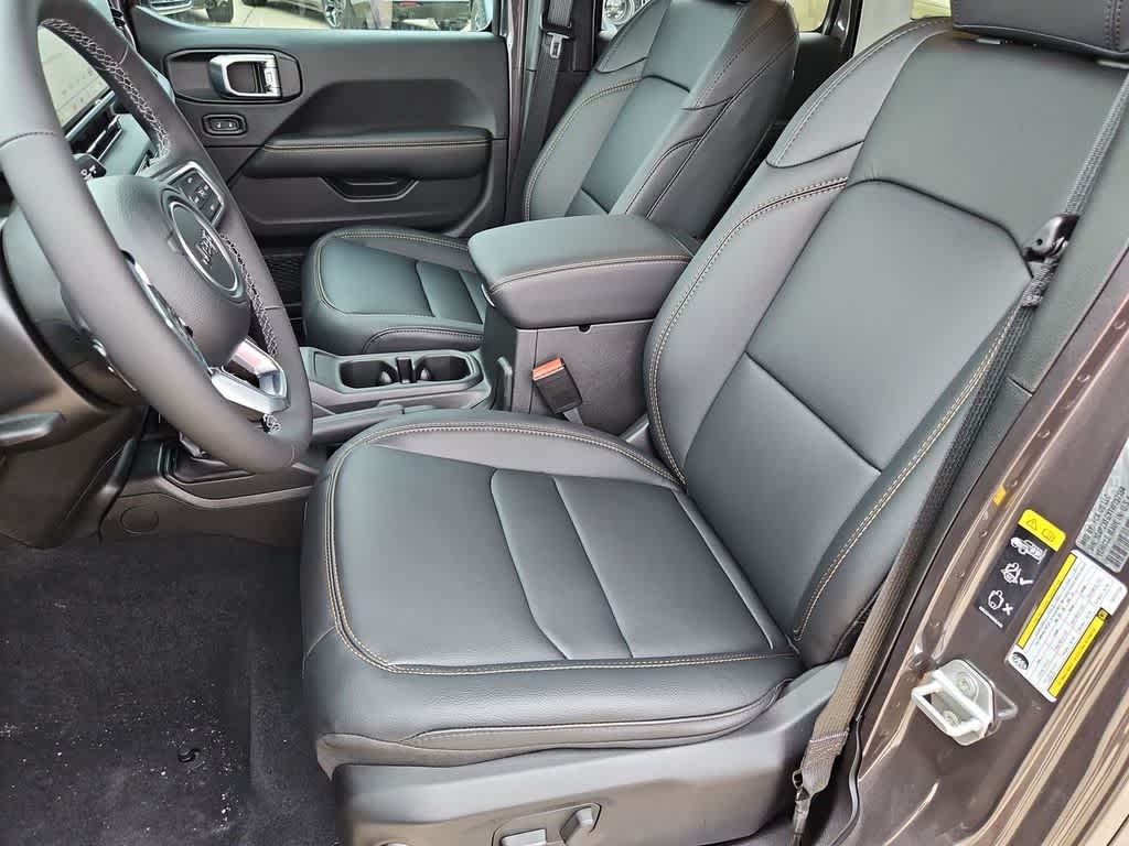 Thumbnail: 2026 Jeep Wrangler - 17