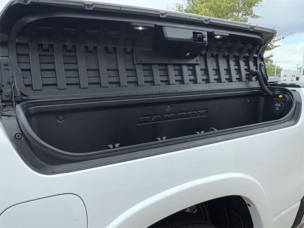 Thumbnail: 2026 RAM 1500 - 9