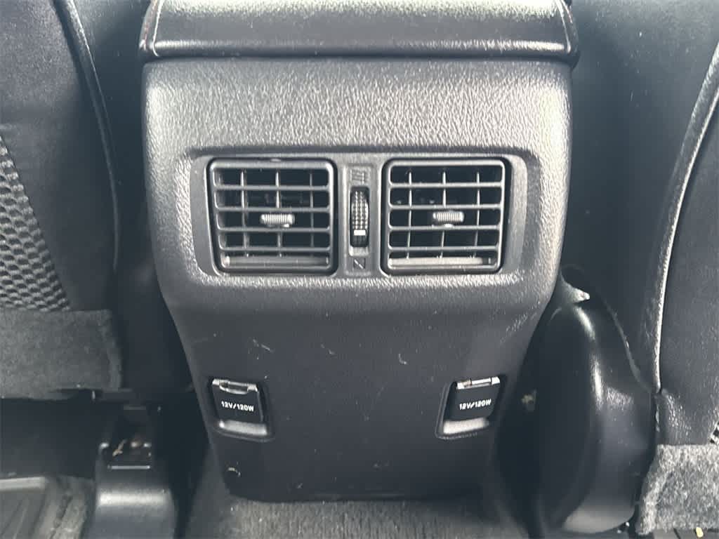 Thumbnail: 2016 Toyota 4Runner - 23