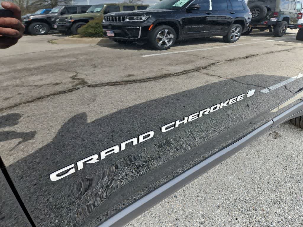 Thumbnail: 2026 Jeep Grand Cherokee - 12