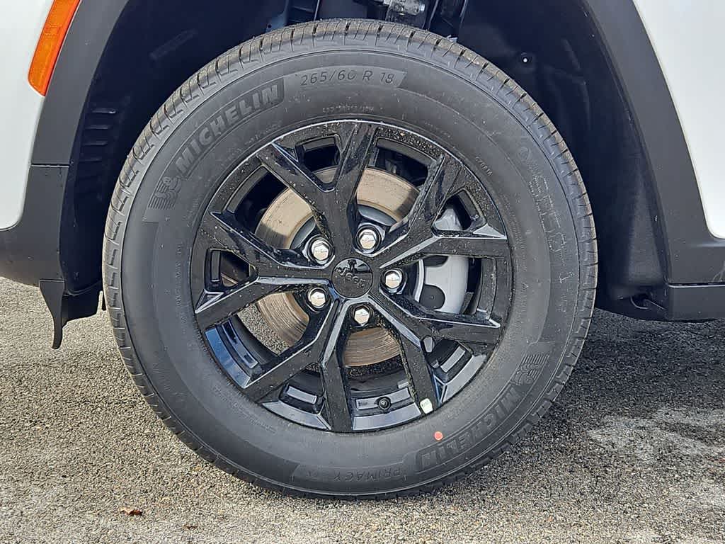 Thumbnail: 2026 Jeep Grand Cherokee - 14