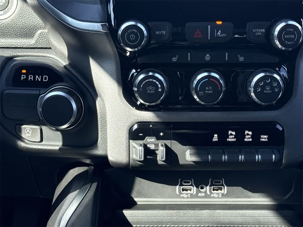 Thumbnail: 2026 RAM 1500 - 18