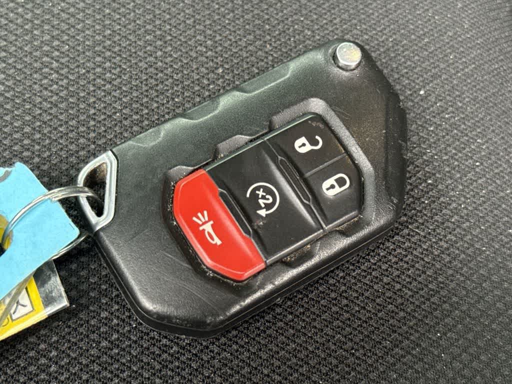 Thumbnail: 2019 Jeep Wrangler - 22