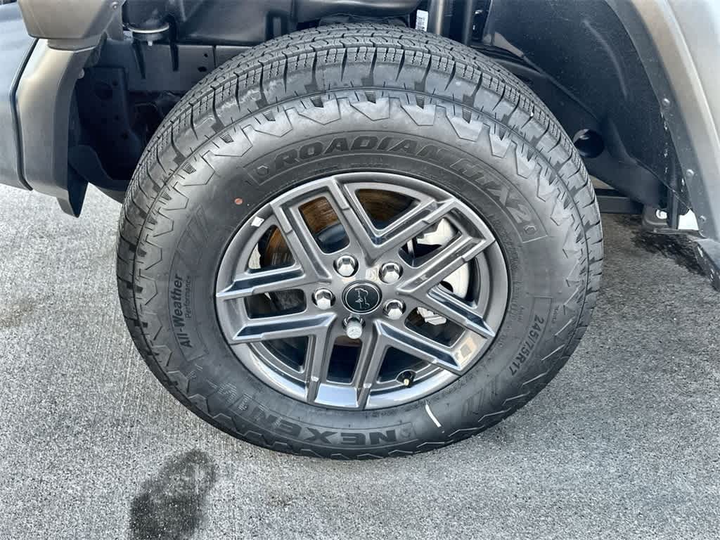 Thumbnail: 2025 Jeep Wrangler - 9