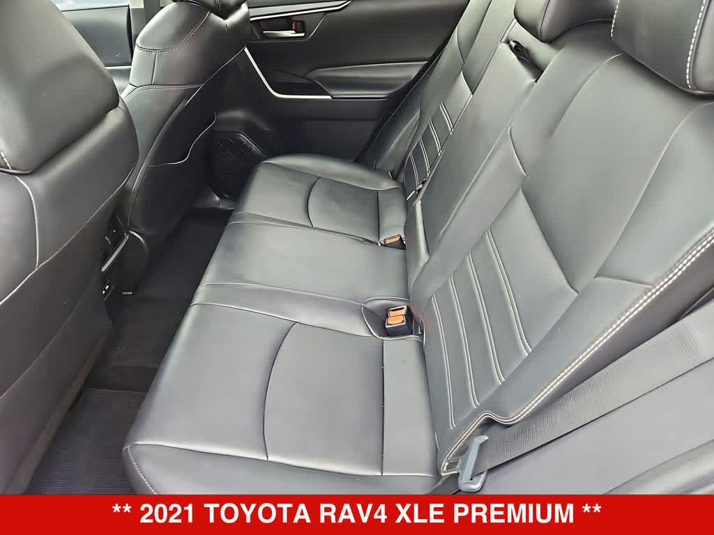 Thumbnail: 2021 Toyota RAV4 - 21