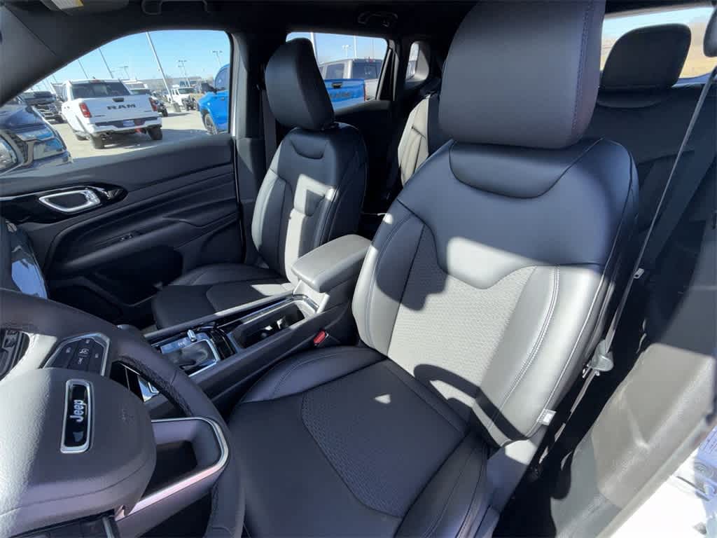 Thumbnail: 2026 Jeep Compass - 12