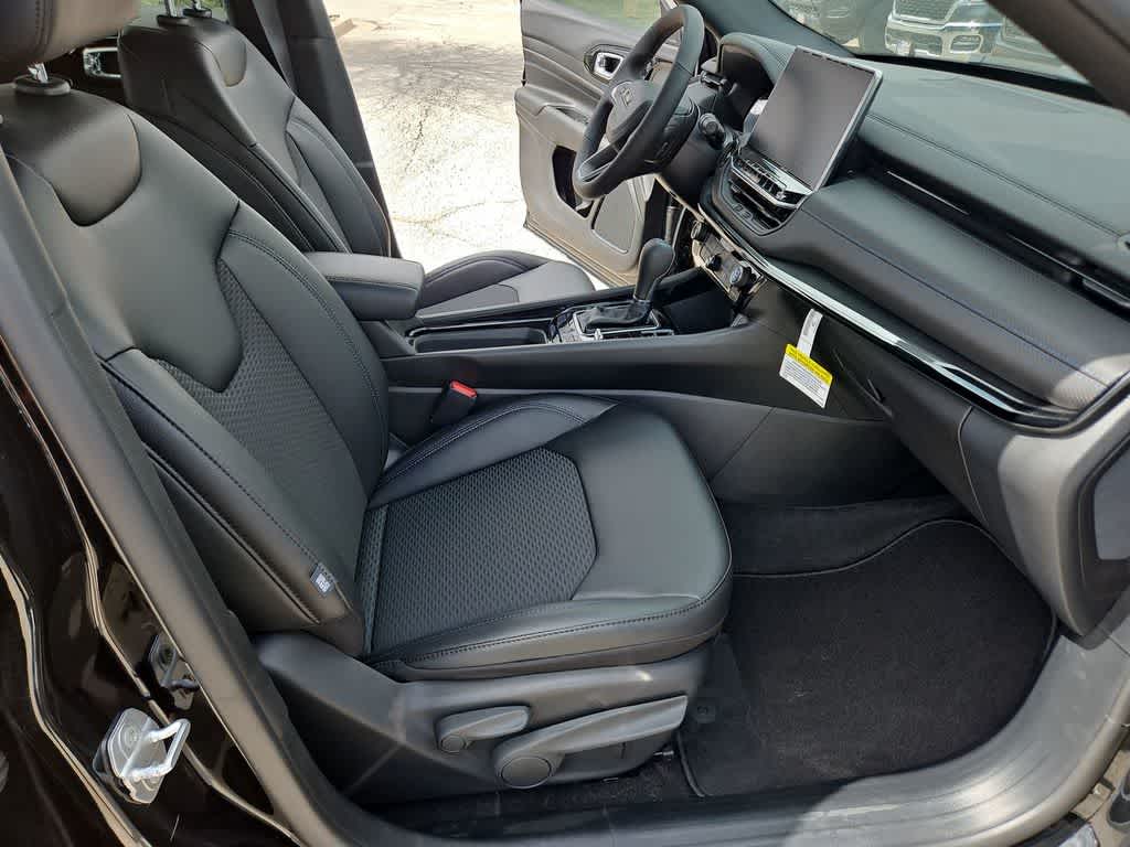 Thumbnail: 2026 Jeep Compass - 22