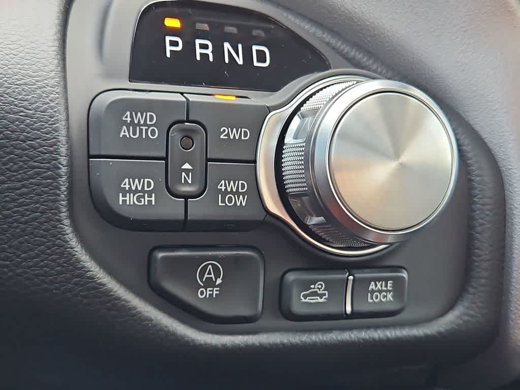 Thumbnail: 2026 RAM 1500 - 33