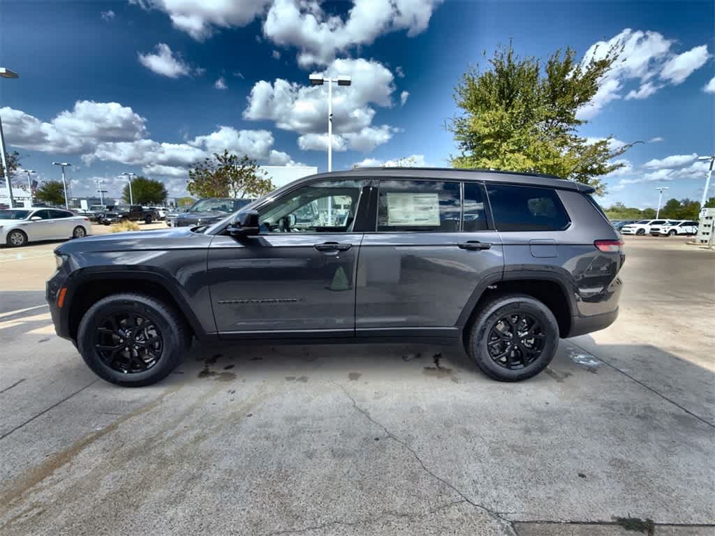 2025 Jeep Grand Cherokee Altitude X photo 3