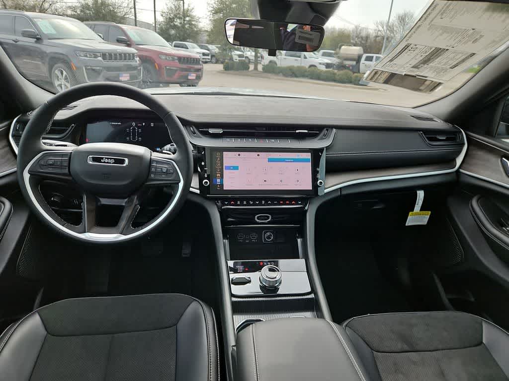 Thumbnail: 2026 Jeep Grand Cherokee L - 10