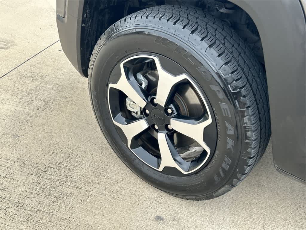 Thumbnail: 2021 Jeep Renegade - 8